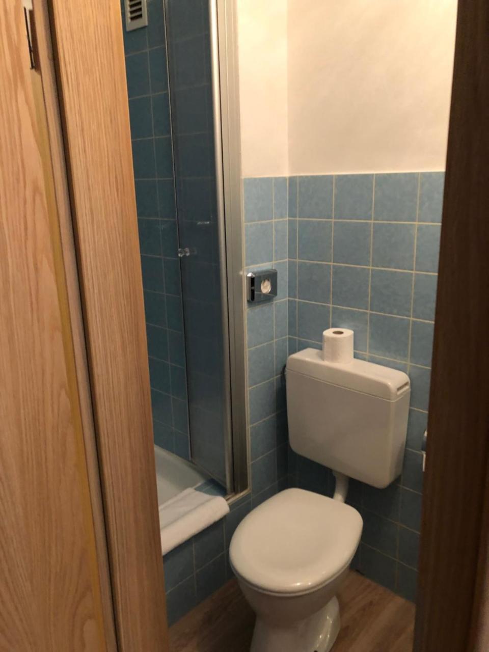 Gaestehaus Hotel Wilms 科隆 外观 照片